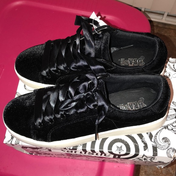 Brash Shoes Brash Womens Black Cora Velvet Sneakers Black 8 Poshmark